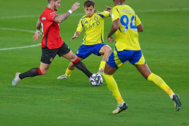 النصر يحبط جماهيره بالتعادل مع الرائد