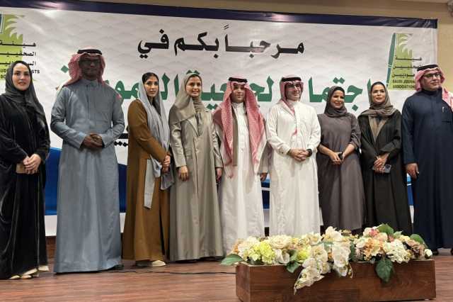 الأحمري رئيسا لمجلس ادارة هيئة الصحفيين السعوديين