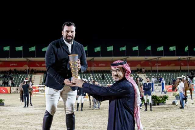 النجيفي والعثيم يتوجان بنهائي دوري جاهز لقفز الحواجز