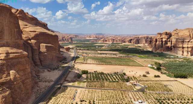 في اليوم العالمي للجبال.. جبال العُلا تنطق بروعة الطبيعة والتراث