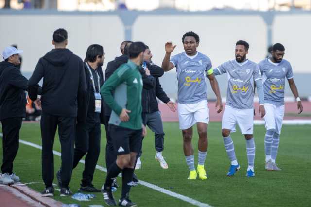 في دوري ” يلو”.. الطائي والباطن يتجاوزان أبها والجبيل.. تعادل العين والفيصلي