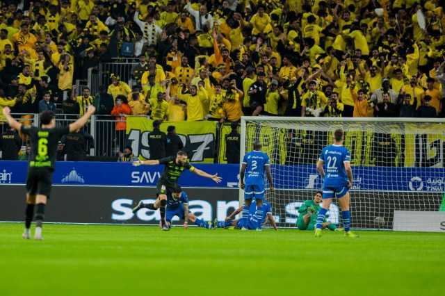 شاهد| الاتحاد يُقصي الهلال بـ” الترجيحية” ويتأهل لنصف نهائي كأس الملك