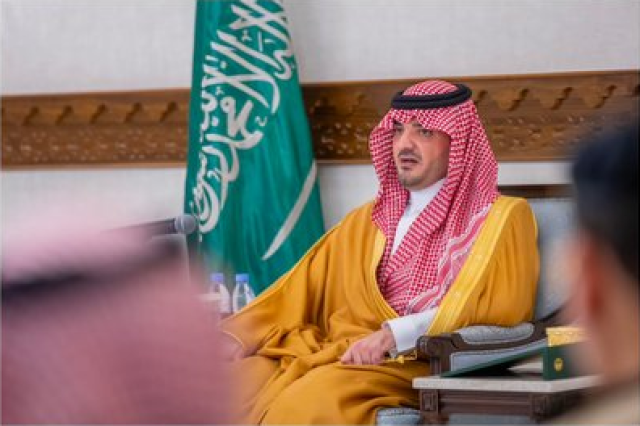 الأمير عبدالعزيز بن سعود يلتقي قادة القطاعات الأمنية بالمنطقة الشرقية