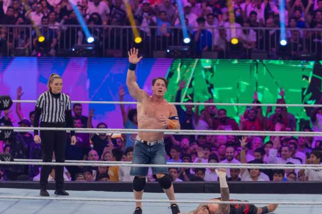 في نزالات WWE بالرياض.. جون سينا يخسر ورومان يحافظ على لقب يونيفرسال