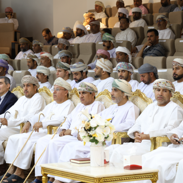 جامعة البريمي ترعى تكريم طلبة الدبلوم العام المجيدين