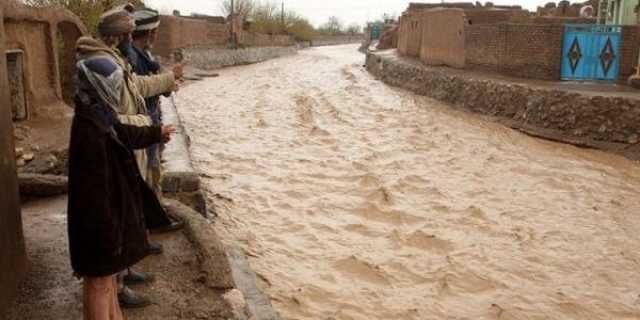 مصرع أكثر من 50 شخصا جراء أمطار غزيرة وفيضانات بوسط أفغانستان