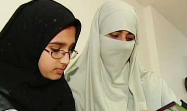 دولة إسلامية تفرض حظرا مؤقتا على ارتداء النقاب
