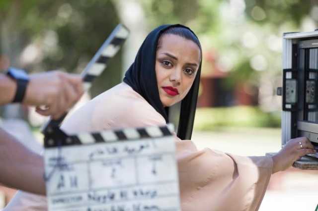 المخرجة نايلة الخاجة تطرح فيلمها السينمائي الأول 'ثلاثة' مطلع فبراير