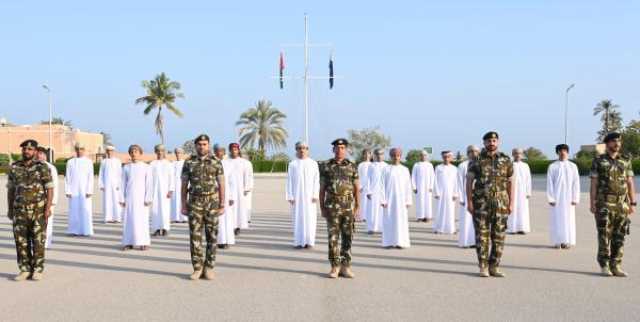 البحرية السلطانية العُمانية تستقبل دفعة من المواطنين للتدريب العسكري