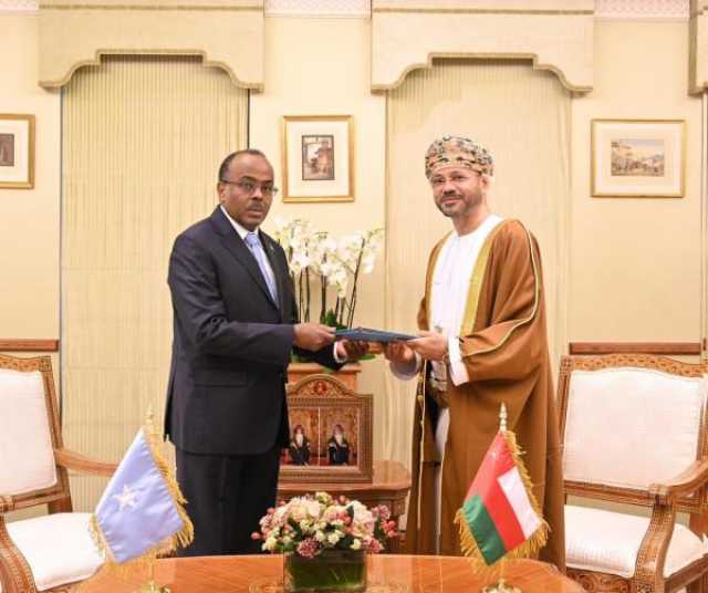 جلالة السلطان يتلقى رسالة خطية من الرئيس الصومالي
