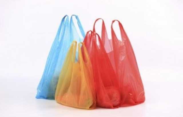 قرار بشأن حظر استخدام أكياس التسوق البلاستيكية