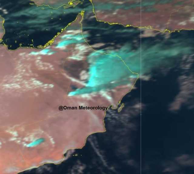 'وضع استثنائي'.. خبير أرصاد يكشف تفاصيل جديدة عن الحالة الجوية الراهنة في السلطنة