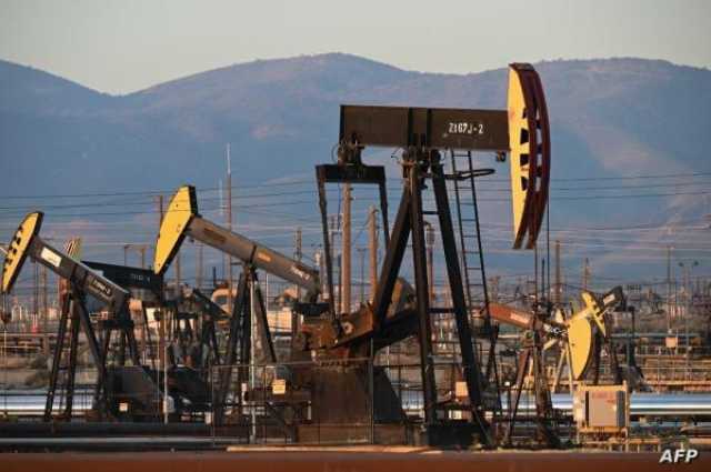 النفط يرتفع في ظل تقييم المستثمرين لأحدث بيانات المخزون الأمريكي