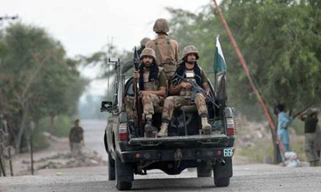 مقتل 7 من قوات الجيش الباكستاني في هجوم على موقع عسكري