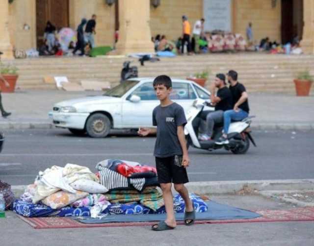 لبنان بين الحرب والنّزوح.. غياب التنسيق والرقابة الحكومية يزيد من معاناة النازحين