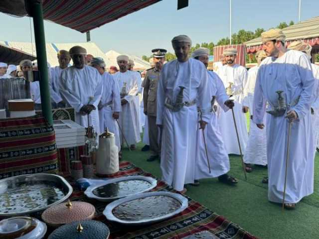 مشاركة واسعة في 'مهرجان حمراء الدروع للإبل'