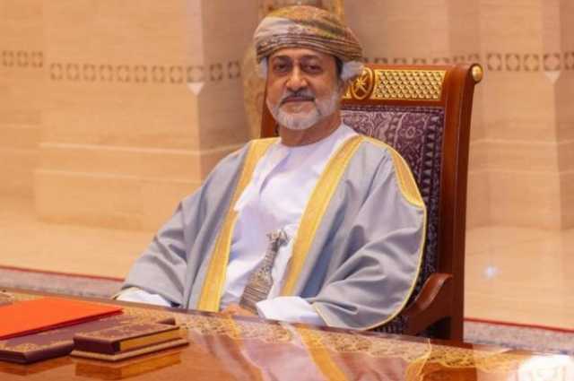 أمام المقام السامي.. محافظ البنك المركزي ومستشاران بالمكتب الخاص يؤدون قسم اليمين