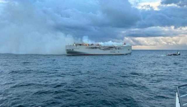 أمريكا: أنصار الله استهدفت سفينة شحن متجهة لإيران