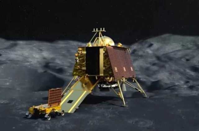هبوط مركبة الفضاء الهندية تشاندرايان 3 على سطح القمر