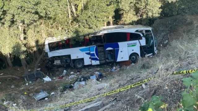 مصرع 12 شخصا في حادث مروري مروّع بتركيا