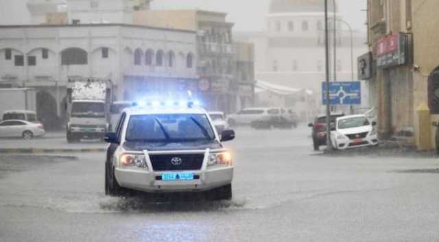 بالفيديو.. أمطار متفاوتة الغزارة على عدد من ولايات السلطنة