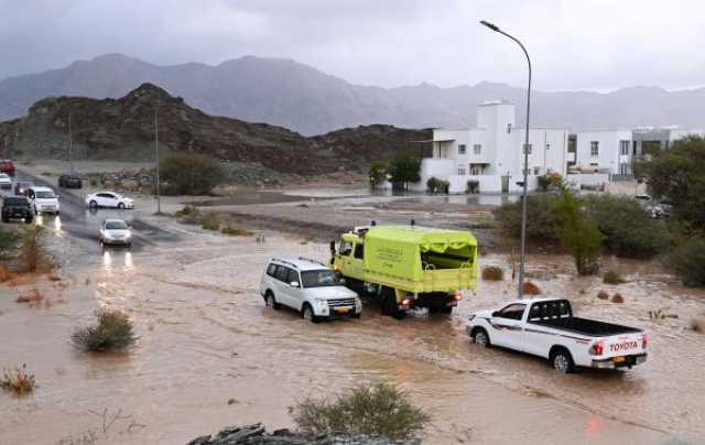 تعرف على حالة الطقس خلال تأثر أجواء السلطنة بالمنخفض الجوي