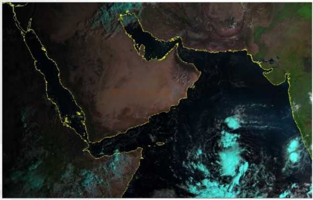 تعرف على آخر مُستجدات الحالة الجوية في بحر العرب