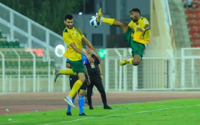 جولة مثيرة في 'دوري عمانتل'.. والنصر يُمطر ظفار بـ3 أهداف