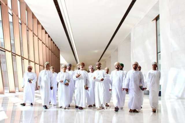 80 منتسبًا لجمعية الصحفيين العمانية يزورون متحف 'عمان عبر الزمان'