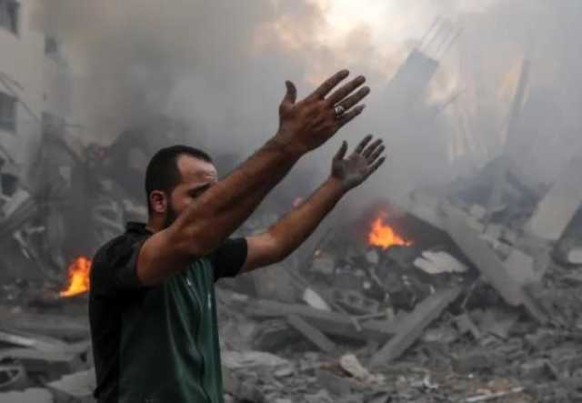 إسرائيل تواصل قصف غزة بالدبابات والصواريخ وتتجاهل الدعوات الدولية بحماية المدنيين