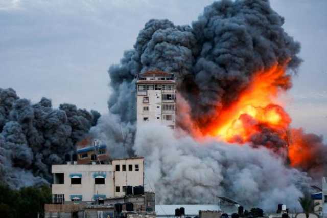 استشهاد صحفيين في قصف إسرائيلي لبرج سكني بغزة