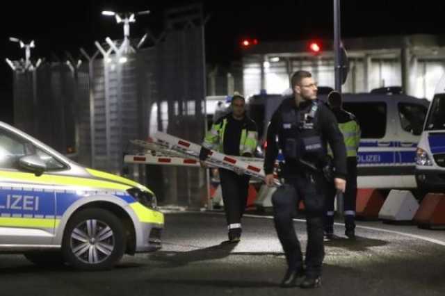 بالفيديو.. استمرار إغلاق مطار هامبورج والشرطة تتعامل مع حالة 'احتجاز رهينة'