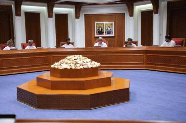 محافظ ظفار يترأس اجتماع المجلس البلدي التاسع لعام 2023