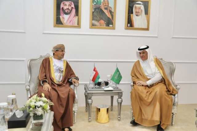 الحبسي يبحث تعزيز التعاون مع السعودية ضمن المشاركة في اجتماع المجلس الدولي للتمور