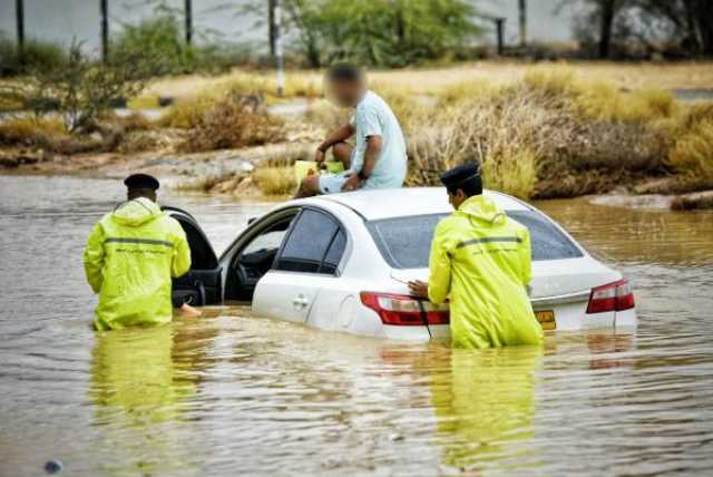 'عمان مستعدة' يعلن إنقاذ 39 شخصًا خلال 24 ساعة