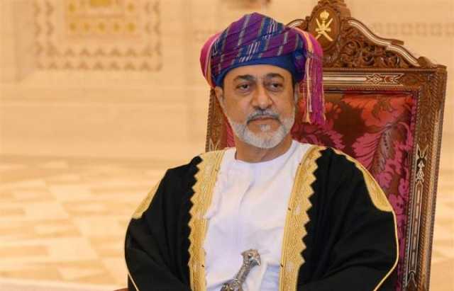 جلالة السلطان يهنئ رئيس مجلس القيادة اليمني.. ويتلقى شكر خادم الحرمين