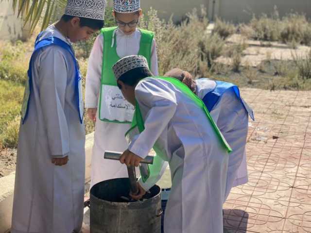 طلاب بجنوب الباطنة ينفذون مشروعا للاستفادة من بقايا الطعام