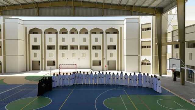 استلام مبنى مدرسة 'أرض الجو' في البريمي