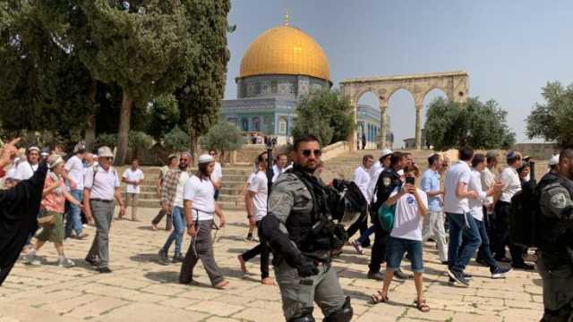 'عيد المساخر' في المسجد الأقصى!!