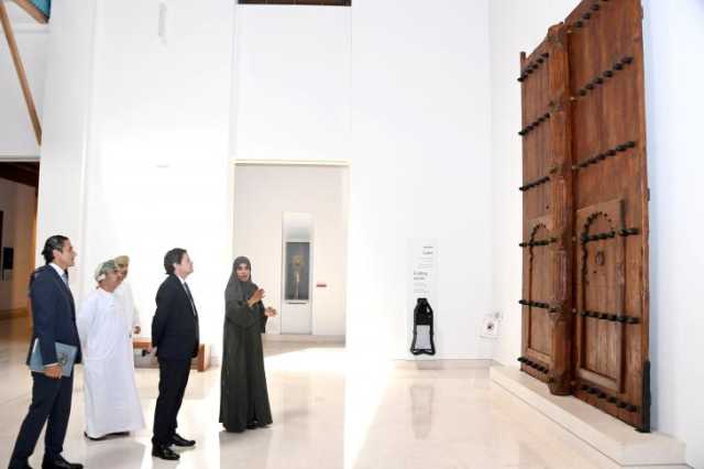وزير الإعلام اللبناني يزور المتحف الوطني
