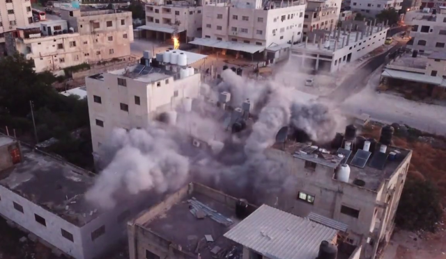 العدو الصهيوني يفجر منزل الشهيد عبد الفتاح خروشة شرق نابلس