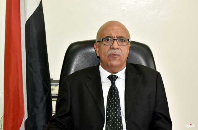 الرهوي يهنئ قائد الثورة ورئيس المجلس السياسي بالعيد الـ 34 للجمهورية اليمنية
