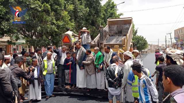 عُباد يتفقد مشروع سفلتة شارع شملان في مديرية معين بالأمانة