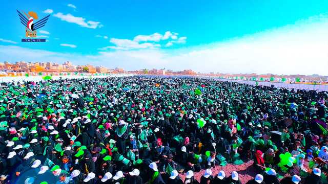 مهرجان حاشد لحرائر ذمار احتفاء بذكرى المولد النبوي الشريف