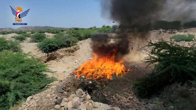 مركز الراهدة الجمركي يتلف أكثر من 9 أطنان بضائع منتهية ومهربة