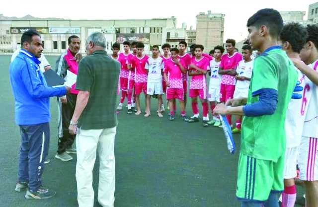 مساعد مدرب المنتخب الوطني للناشئين علي النونو: حريصون على اختيار أفضل المواهب لضمان تشريف الكرة اليمنية