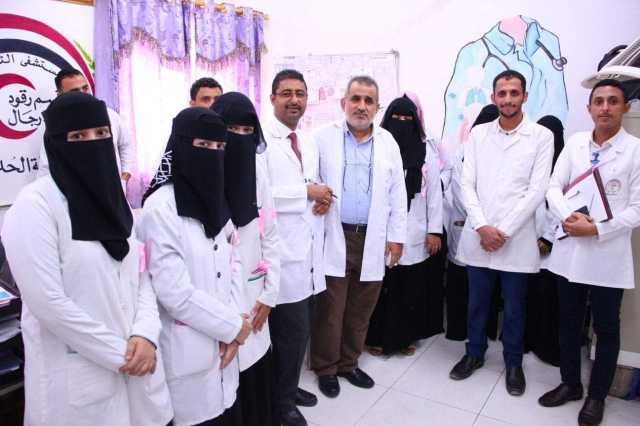حملة توعوية بمخاطر سرطان الثدي في هيئة مستشفى الثورة بالحديدة
