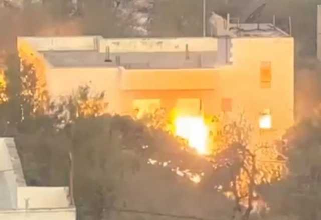 العدو الصهيوني يفجر منزل القائد في حماس صالح العاروري برام الله