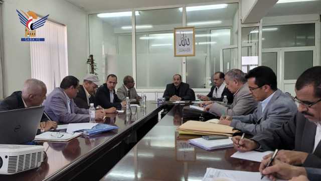 اجتماع بوزارة الأشغال يناقش مهام لجنة إعداد اللائحة التنفيذية لقانون الطرق