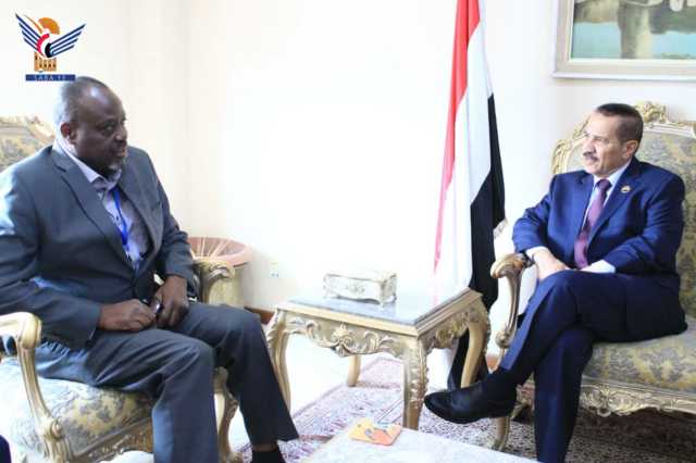 وزير الخارجية يلتقي مدير مكتب الأمن والسلامة للأمم المتحدة بصنعاء